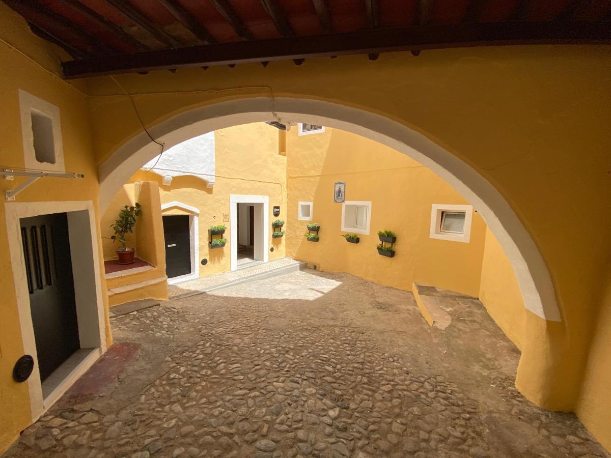Largo D Vizinha Bia Villa Elvas Bagian luar foto